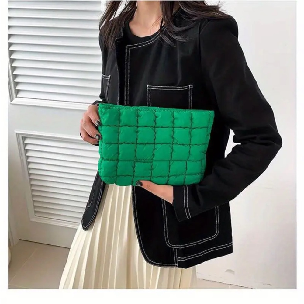 Kelly Green‎ Puffer Clutch Makeup Pouch - New